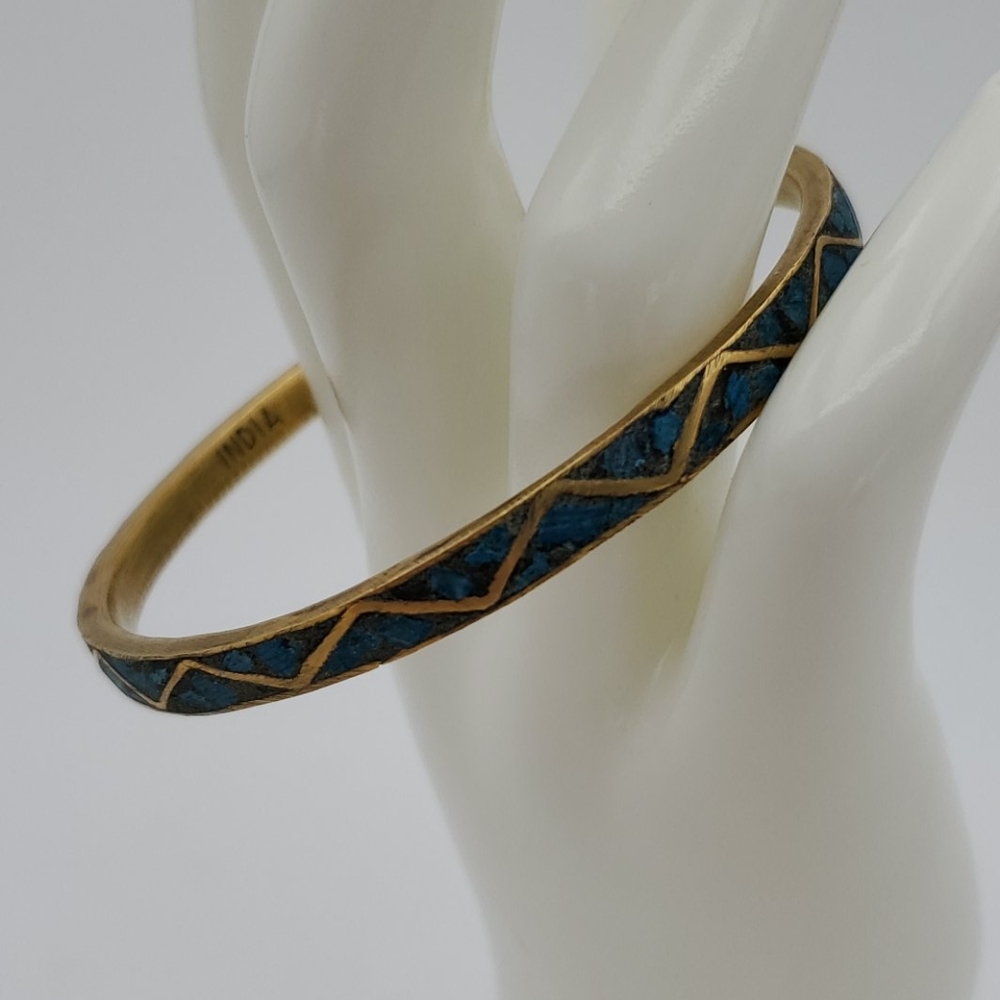 India Turquoise Chip & Brass Bangle Bracelet